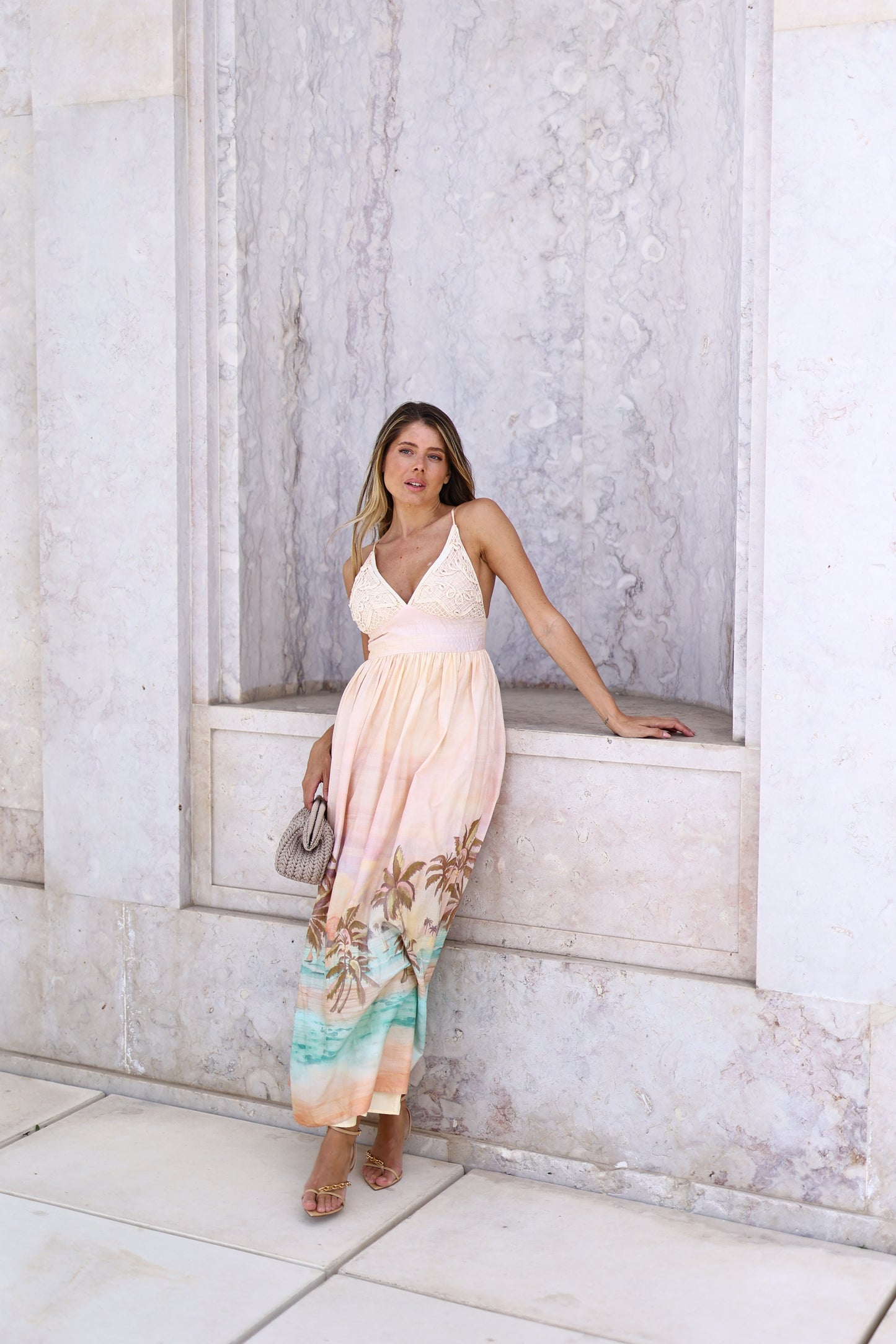 Vestido Cropped Bordado Estampa Veranil - Dress To