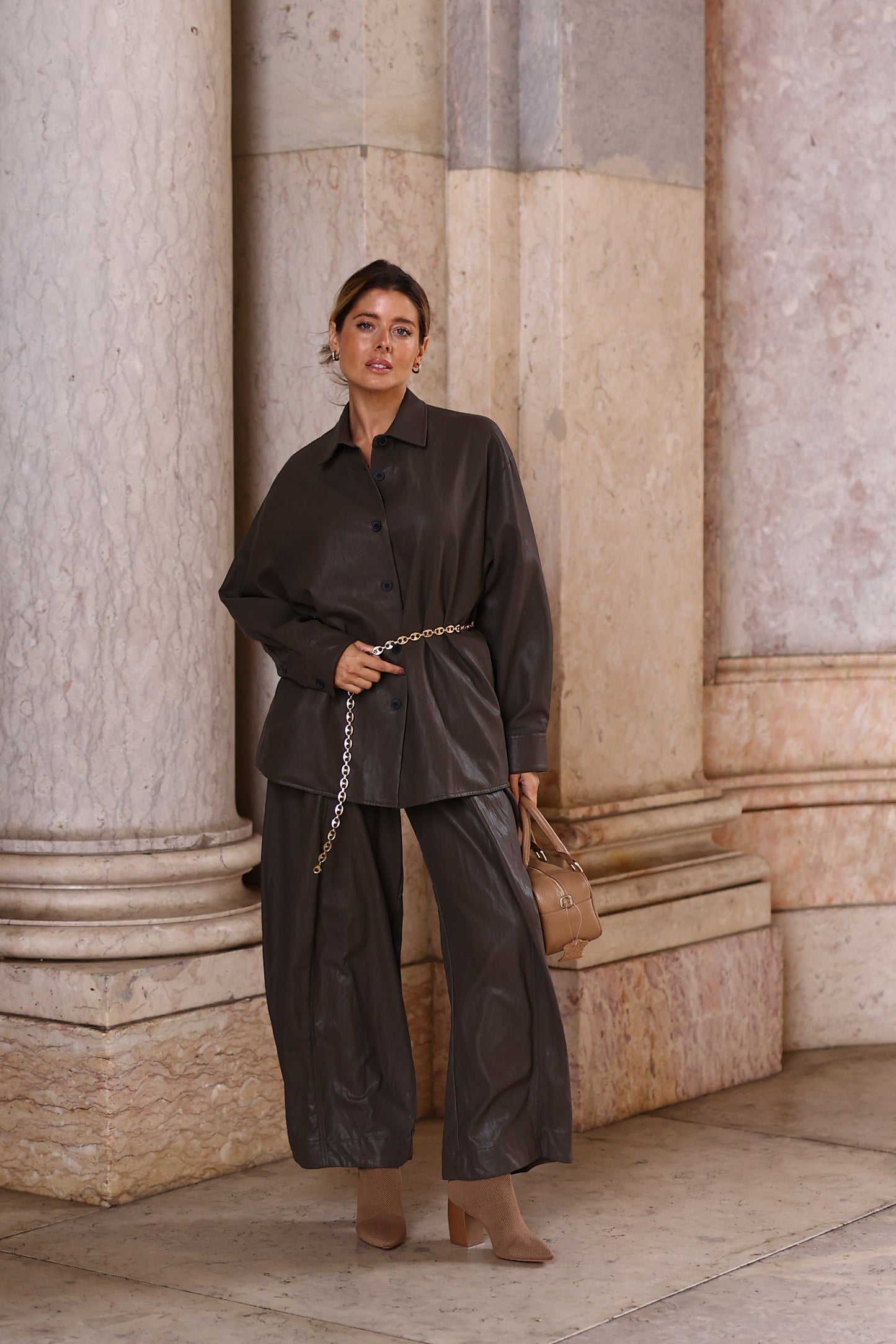 Calças Baggy Em Ecopele – ELEH