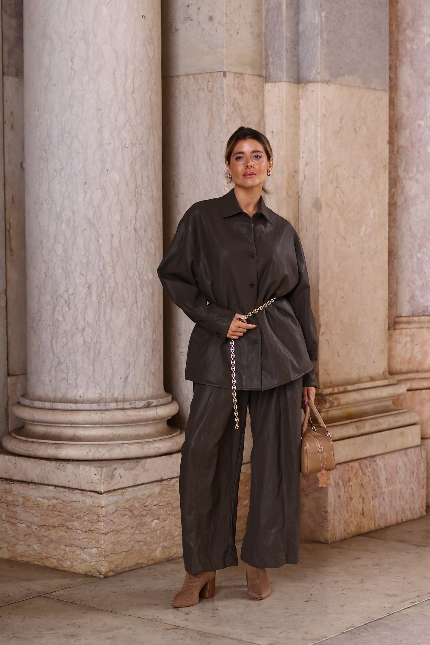 Calças Baggy Em Ecopele – ELEH