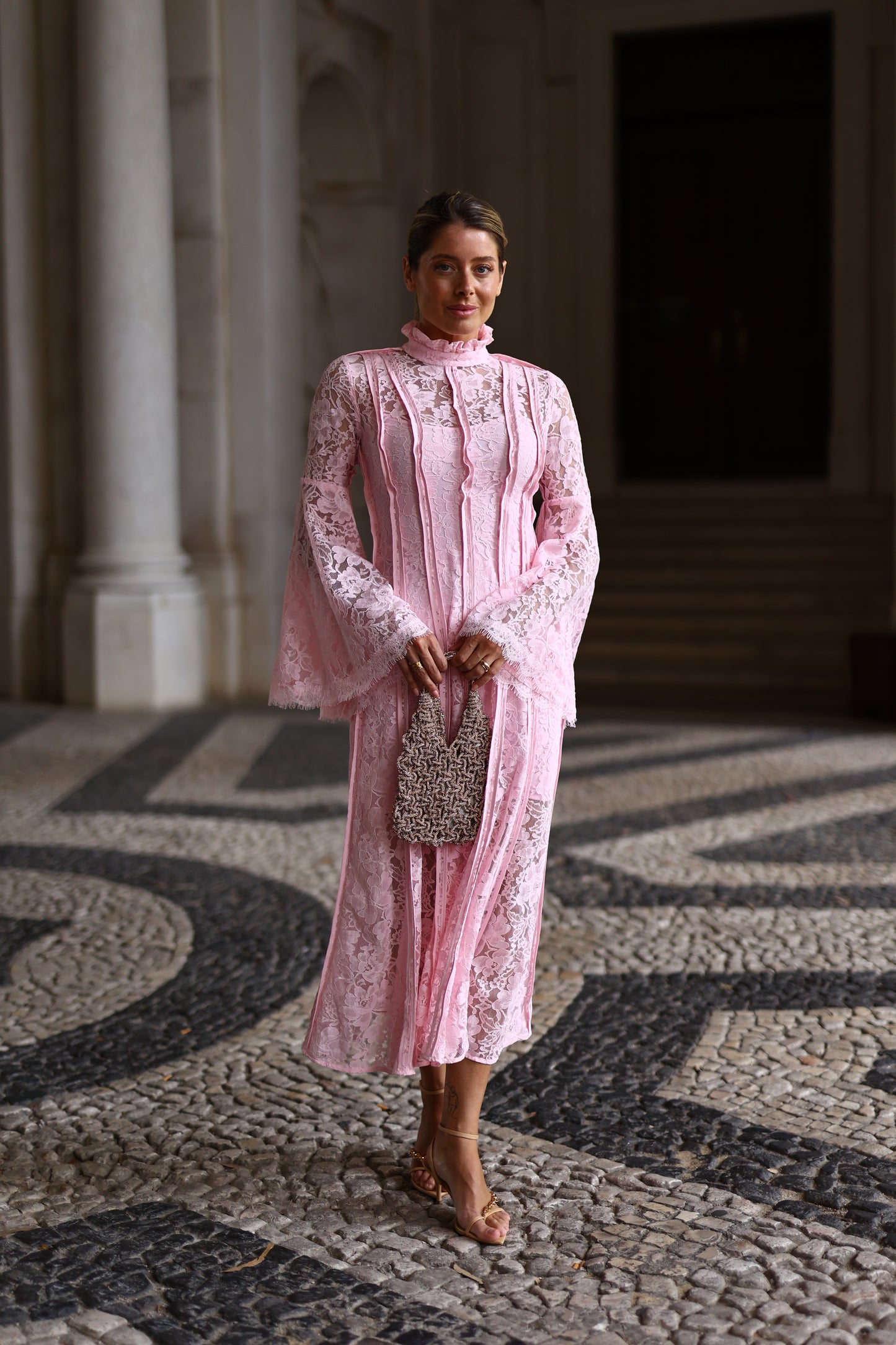 Vestido Arborea em Renda Rosa – Odi Odi