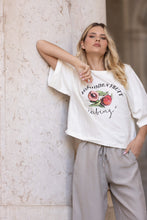 Carregar imagem no visualizador da galeria, T-Shirt Forbidden Fruit Print - Iceberg
