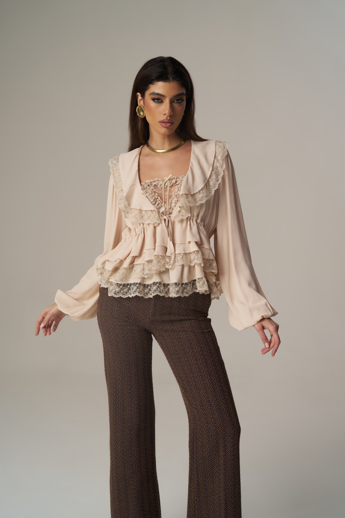 Blusa Romântica com Renda e Folhos – Pho Firenze