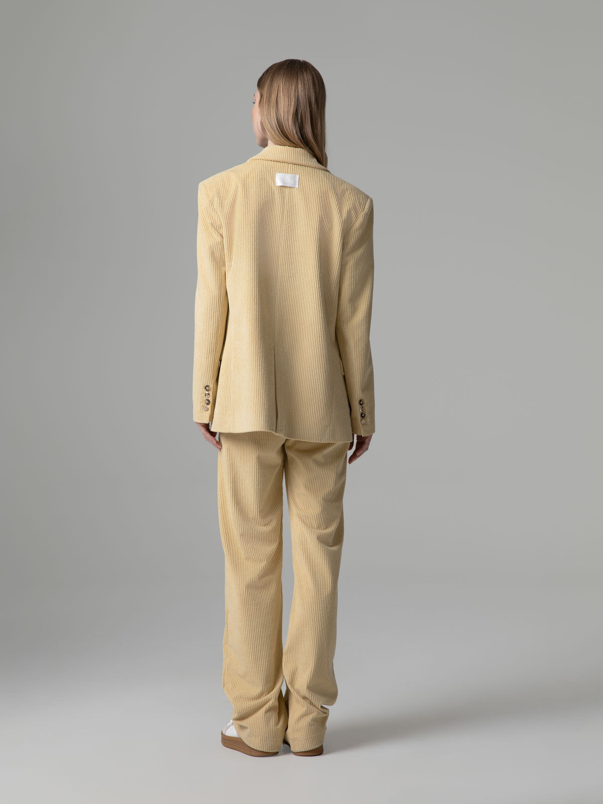 Blazer Oversized em Bombazine Amarelo-palha – Gaëlle Paris