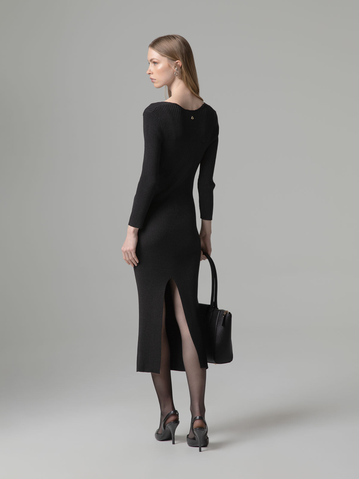Vestido Midi de Malha com Abertura nas Costas Preto – Gaëlle Paris
