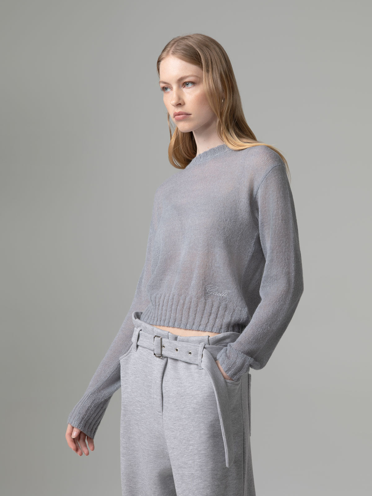 Camisola de Malha com Logo Bordado Cinzento – Gaëlle Paris