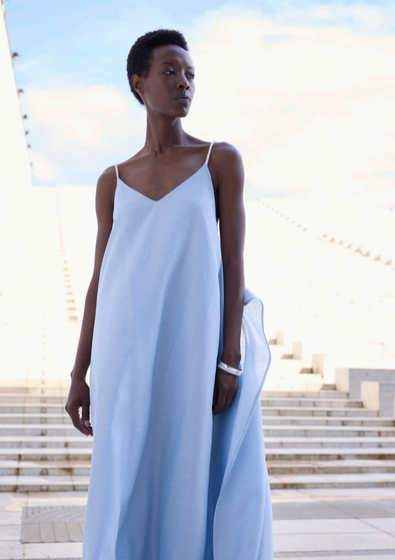 Vestido Longo Fluido Minimal – Eleh