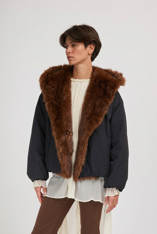 Casaco Cropped com Gola Efeito Pelo – Eleh