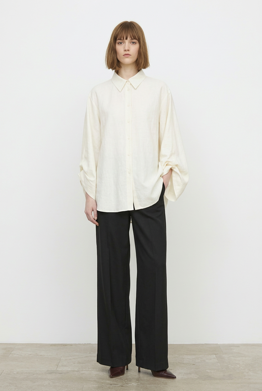 Camisa Oversized Minimalista em Creme – Eleh