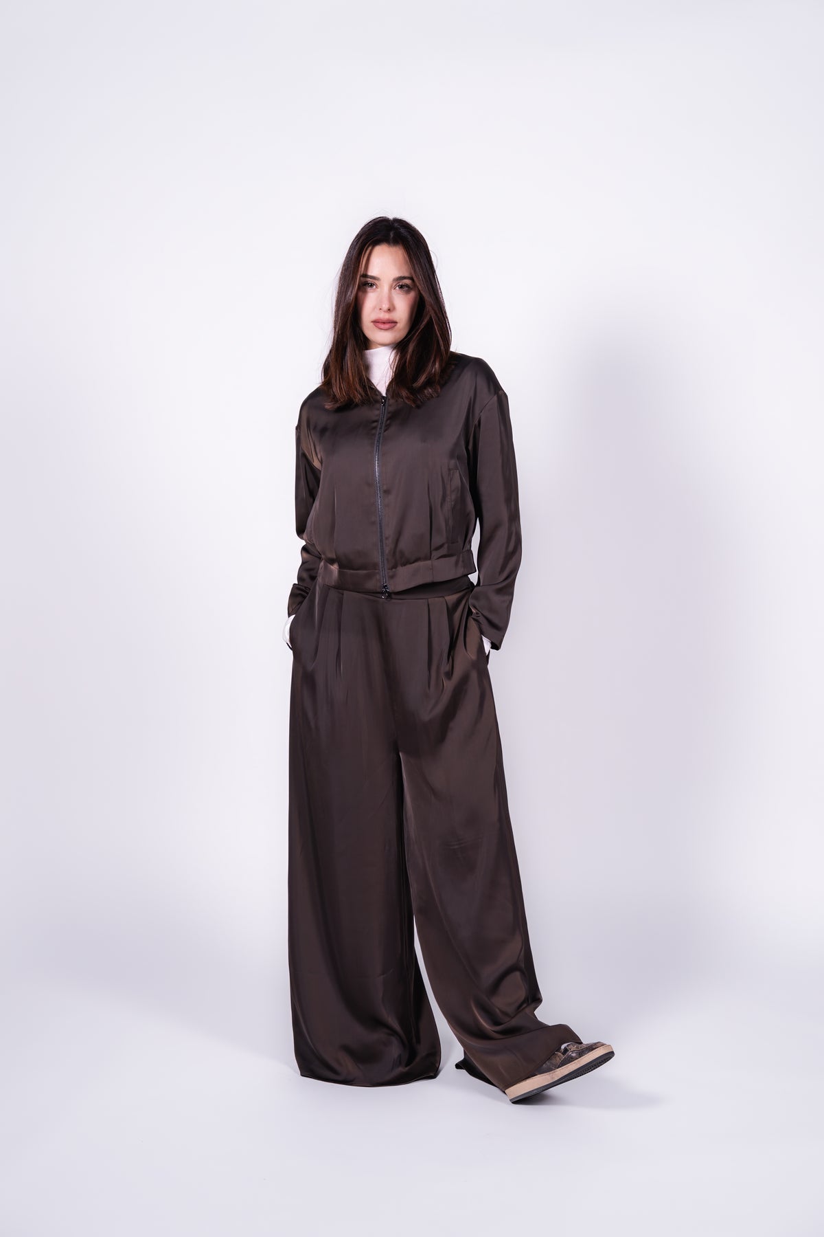 Calças Balloon Ring Stretch em Castanho – Anonyme Designers