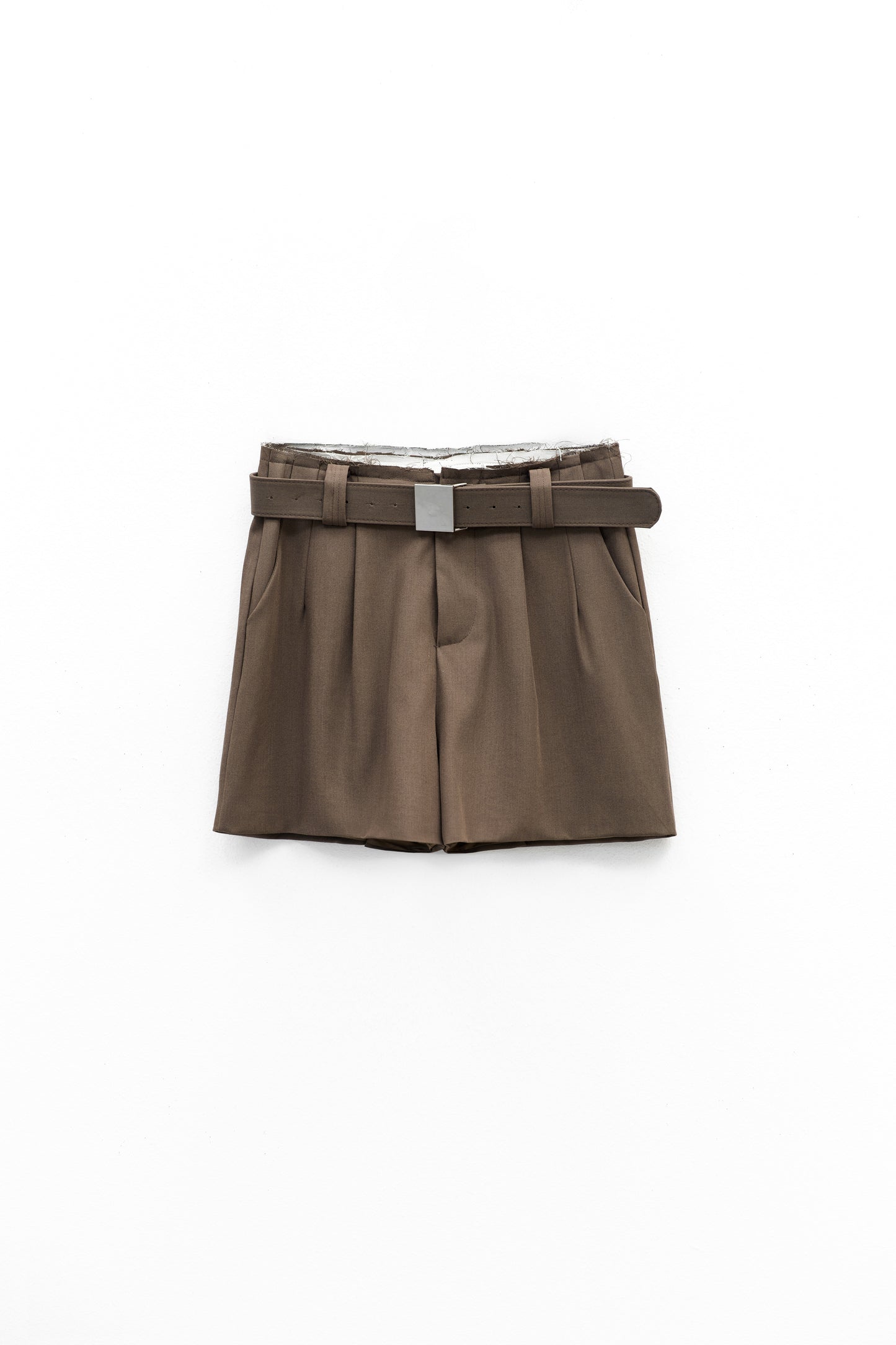 Calções De Alfaiataria Com Cinto – ELEH