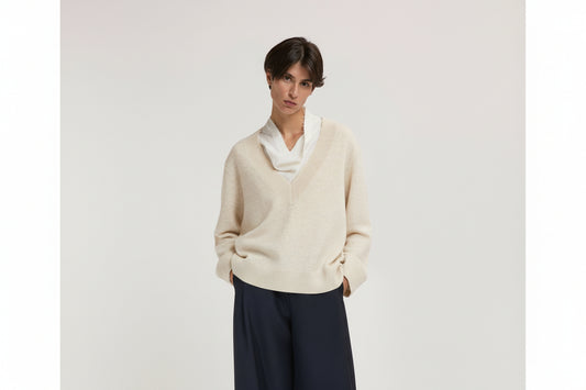 Camisola de Lã com Decote em V – Eleh
