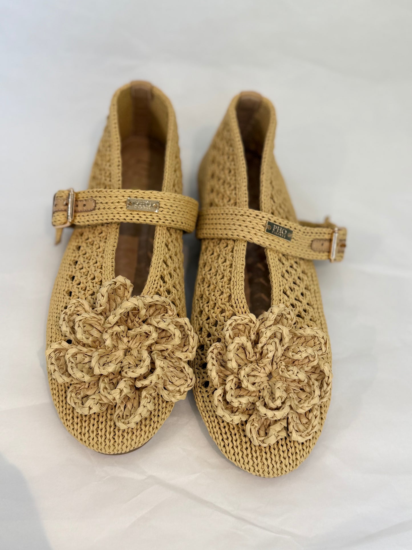 Ballerina Em Ráfia Com Aplicação Floral – Pho Firenze