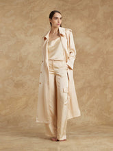 Cargar imagen en el visor de la galería, HEAVY SATIN TRENCH COAT - Simona Corsellini
