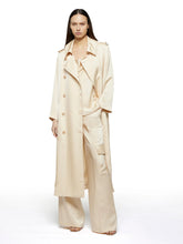 Cargar imagen en el visor de la galería, HEAVY SATIN TRENCH COAT - Simona Corsellini
