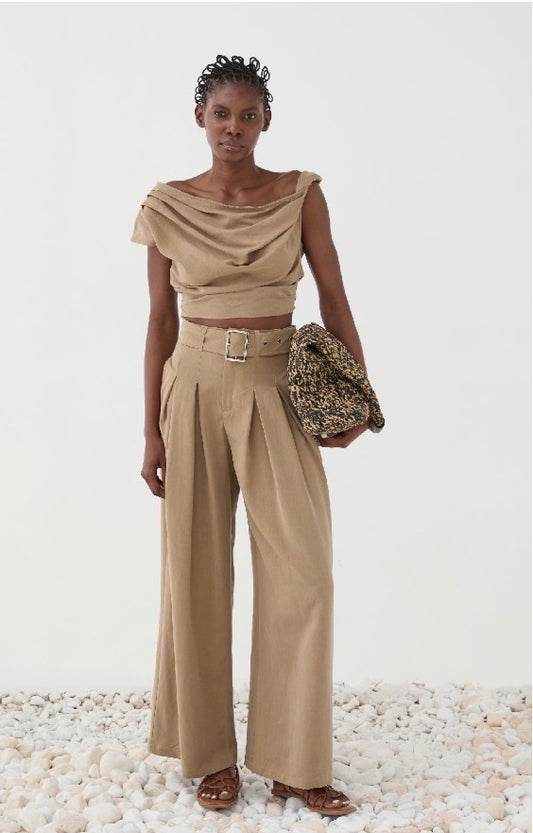 Top Drapado com Ombros Caídos – Eleh