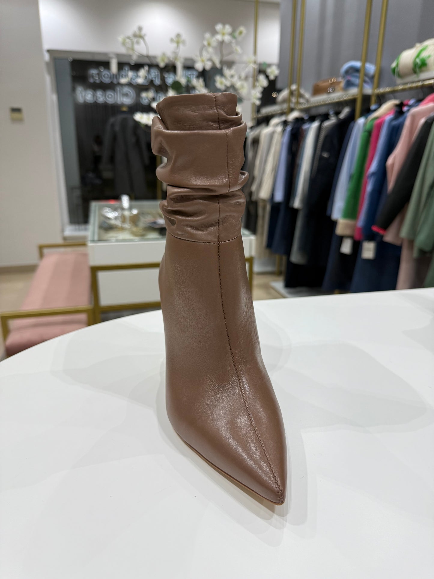 Botim em Pele Mocha - Carrano