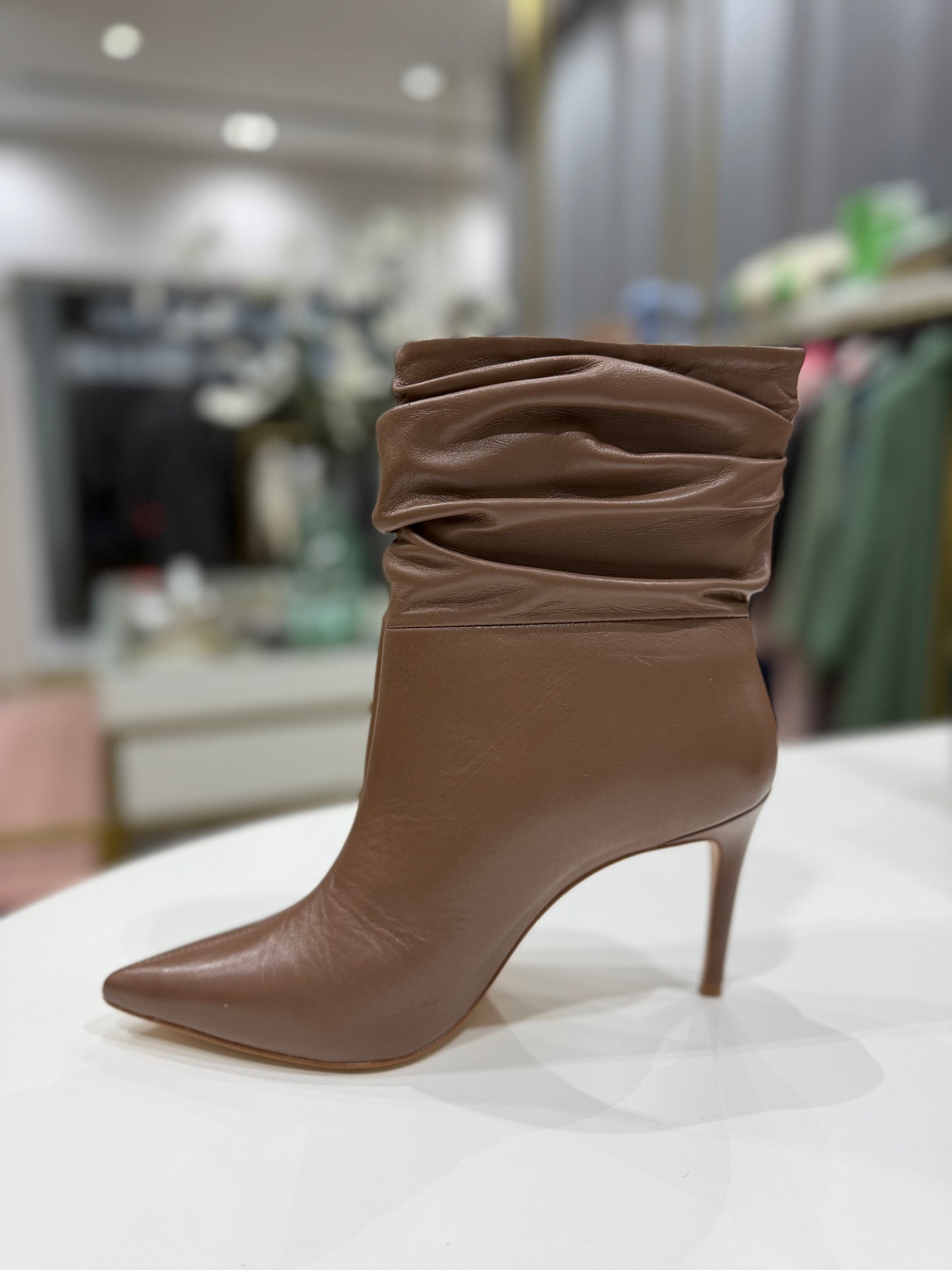 Botim em Pele Mocha - Carrano