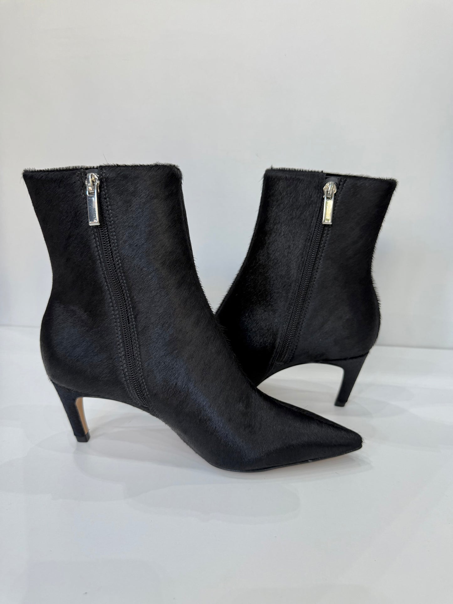 Botim em Pelo Preto - Carrano