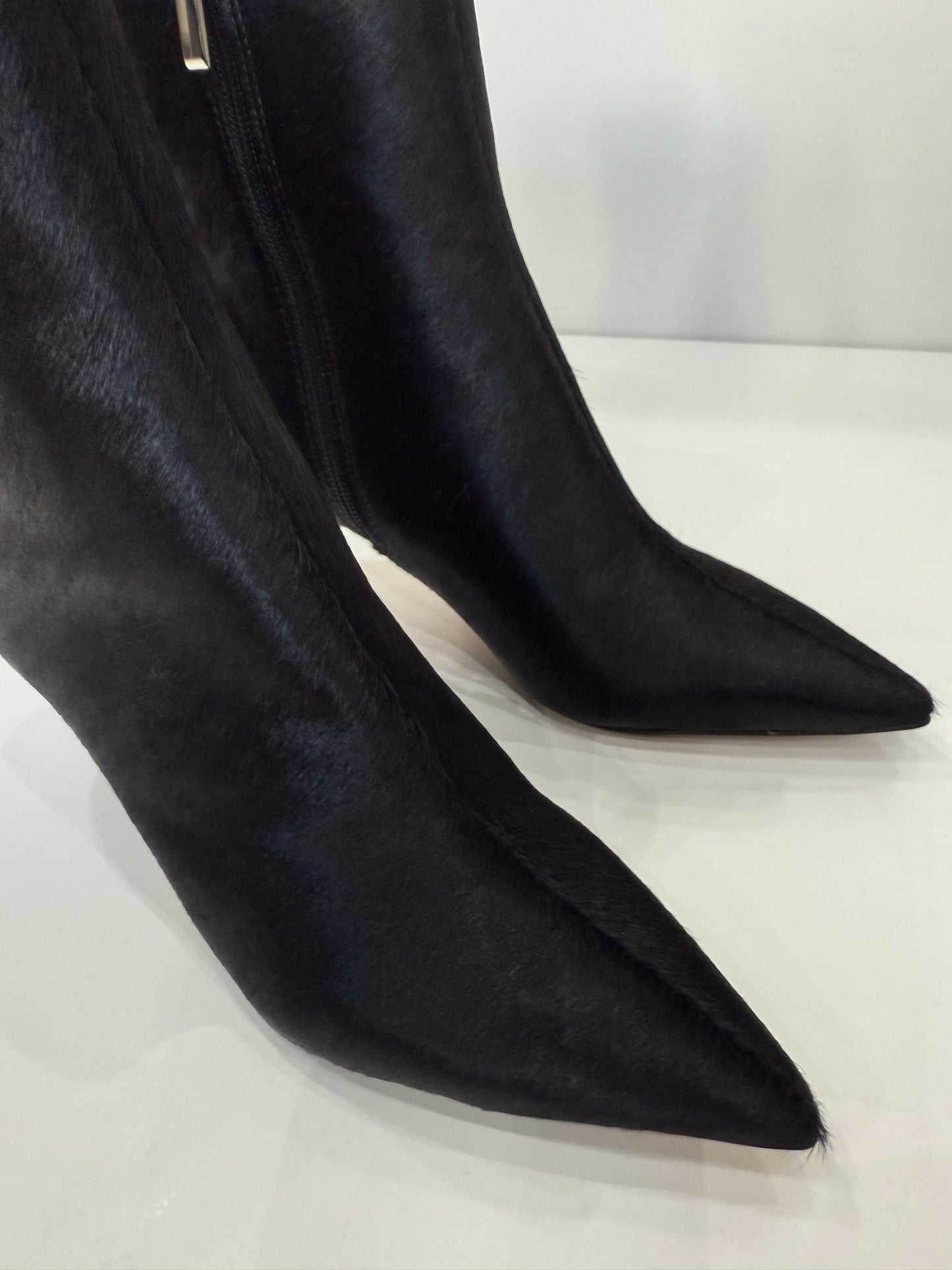 Botim em Pelo Preto - Carrano