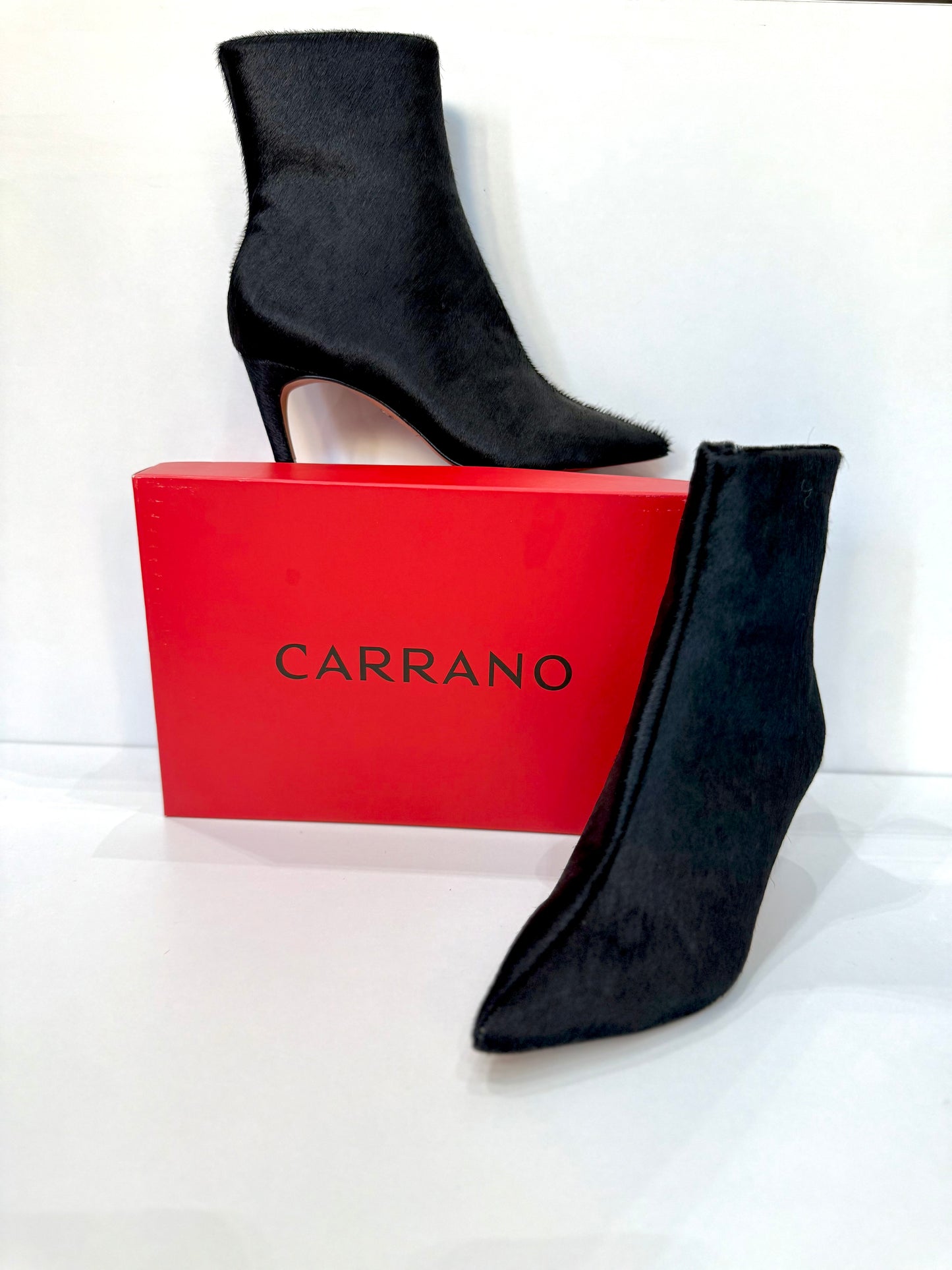 Botim em Pelo Preto - Carrano