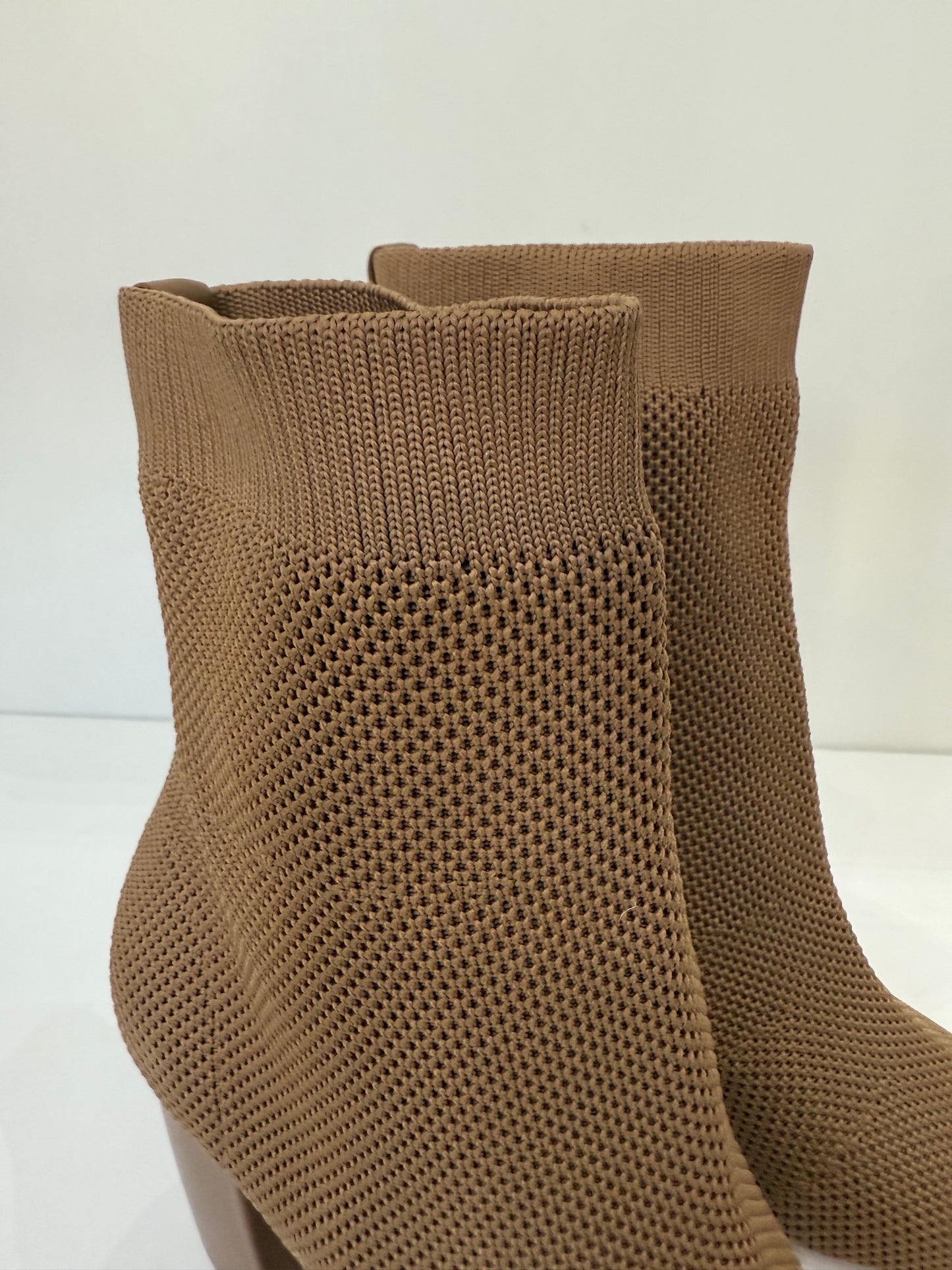 Bota Meia Salto Bloco Knit Marrom Honey - Carrano