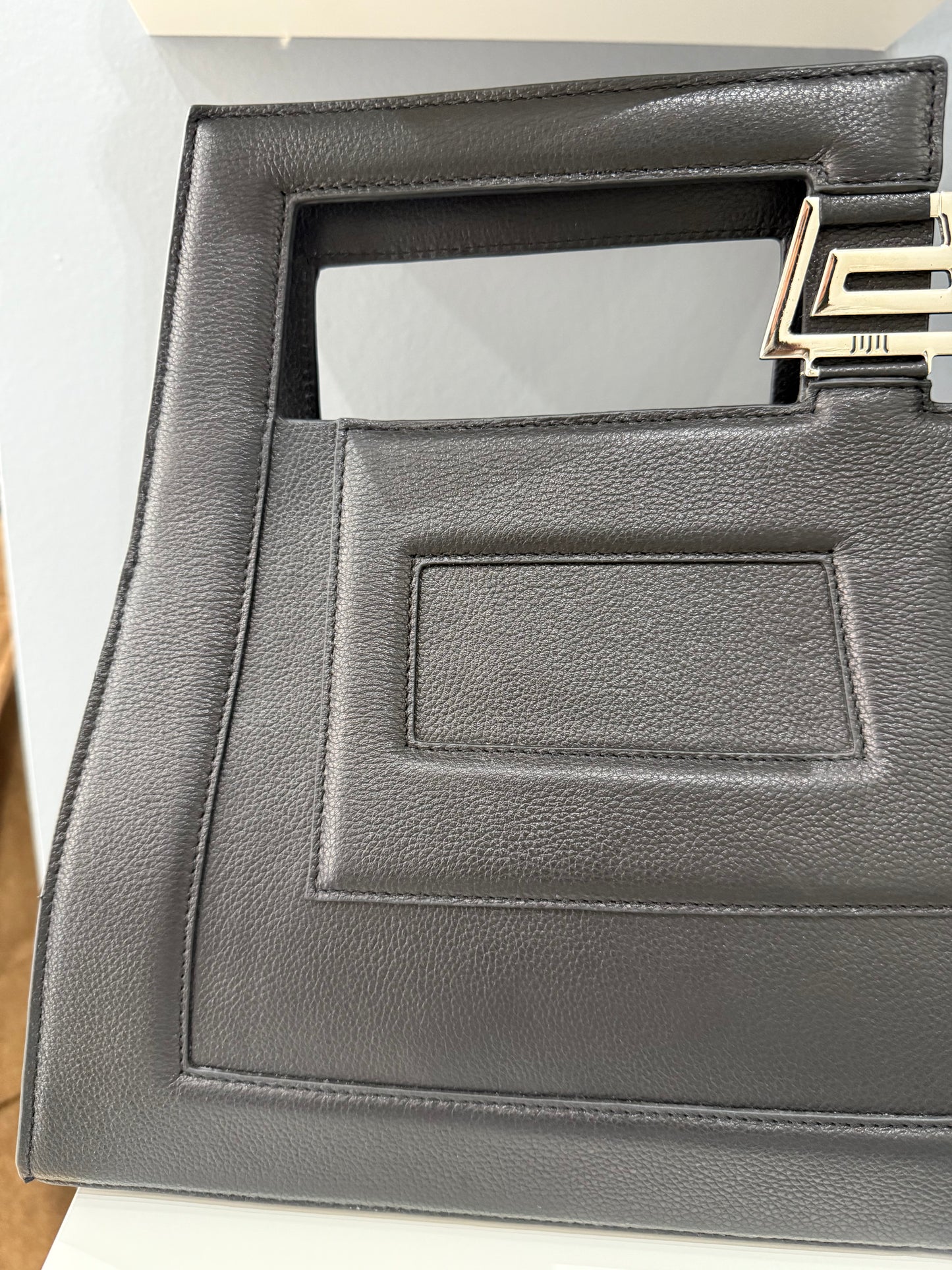 Mala Pele Logo - Jijil