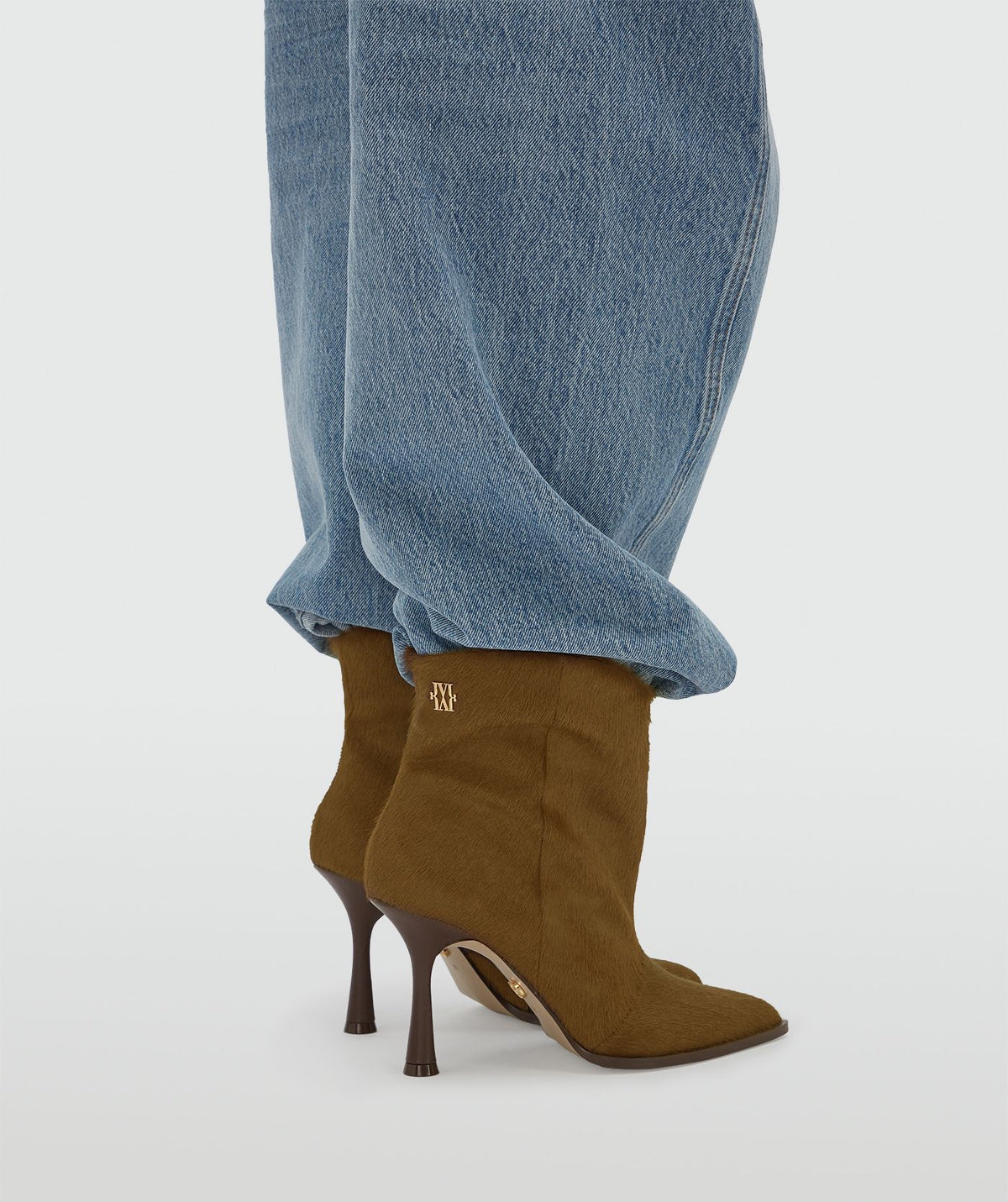 Botins Aurelia em Pele com Pelo – Josh V — fotografia 4