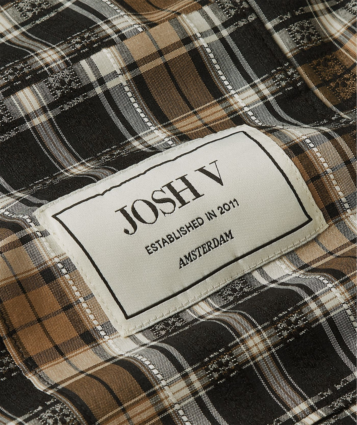 Camisa Oversized Bellis aos Quadrados – Josh V