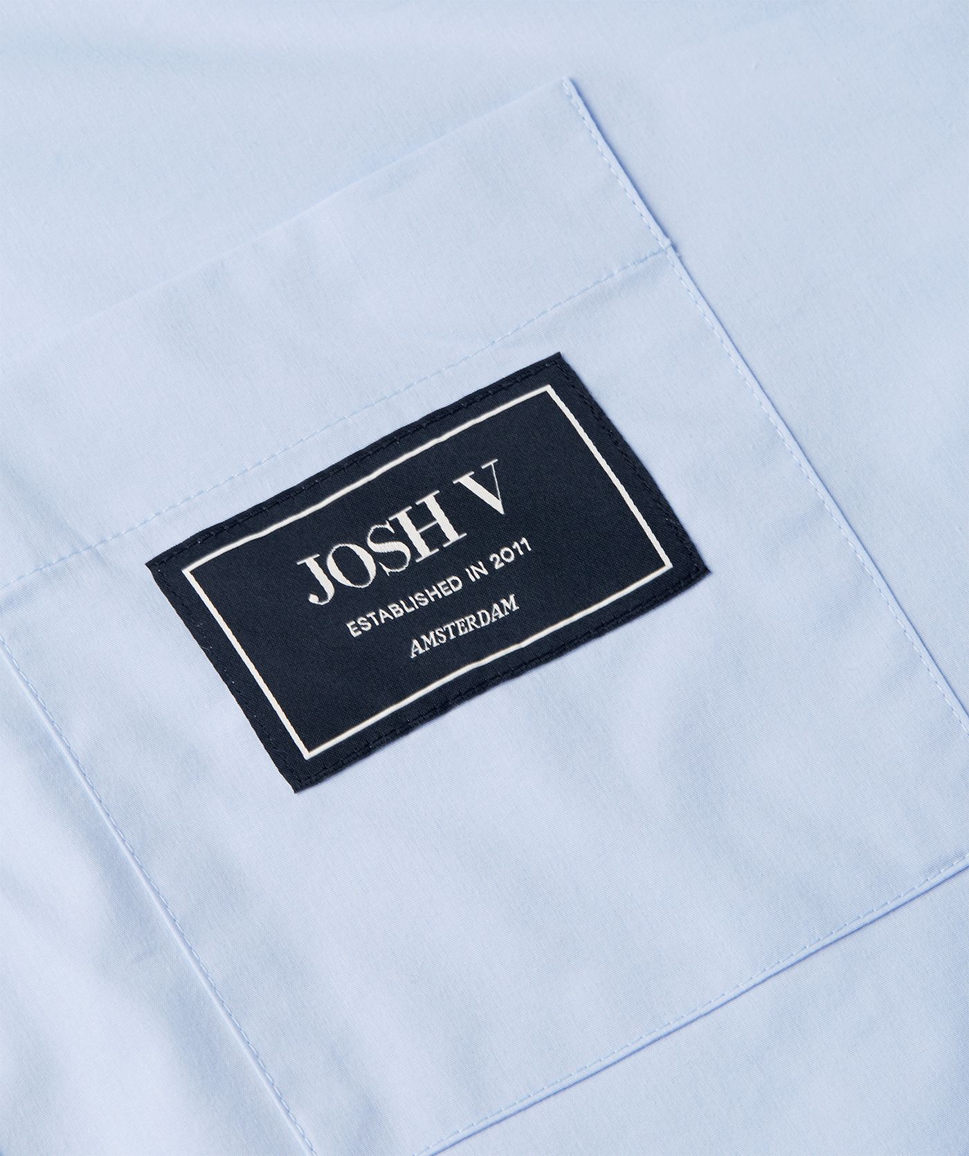 Blusa oversized BERDINA - Josh V