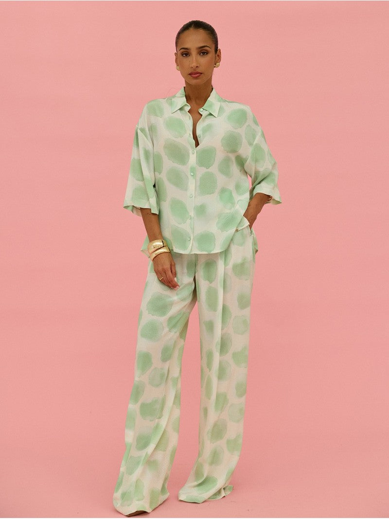 Calça Fluida Estampada com Bolsos Laterais – Scripta