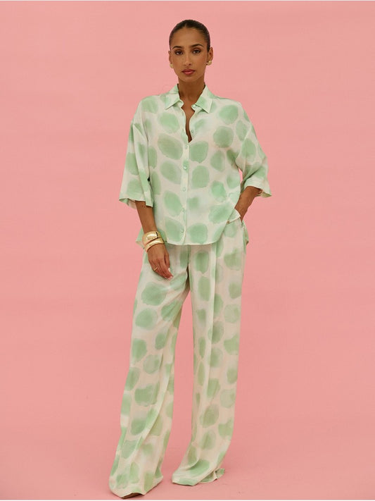 Calça Fluida Estampada com Bolsos Laterais – Scripta