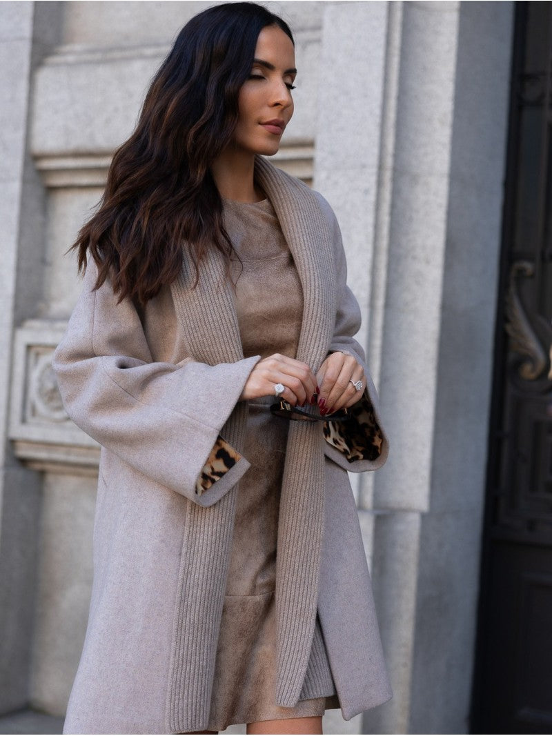 Casaco Bege com Gola Canelada – Scripta