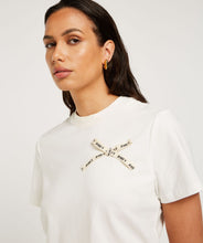 Afbeelding in Gallery-weergave laden, DORIE BOW  T-shirt Off White - Josh V
