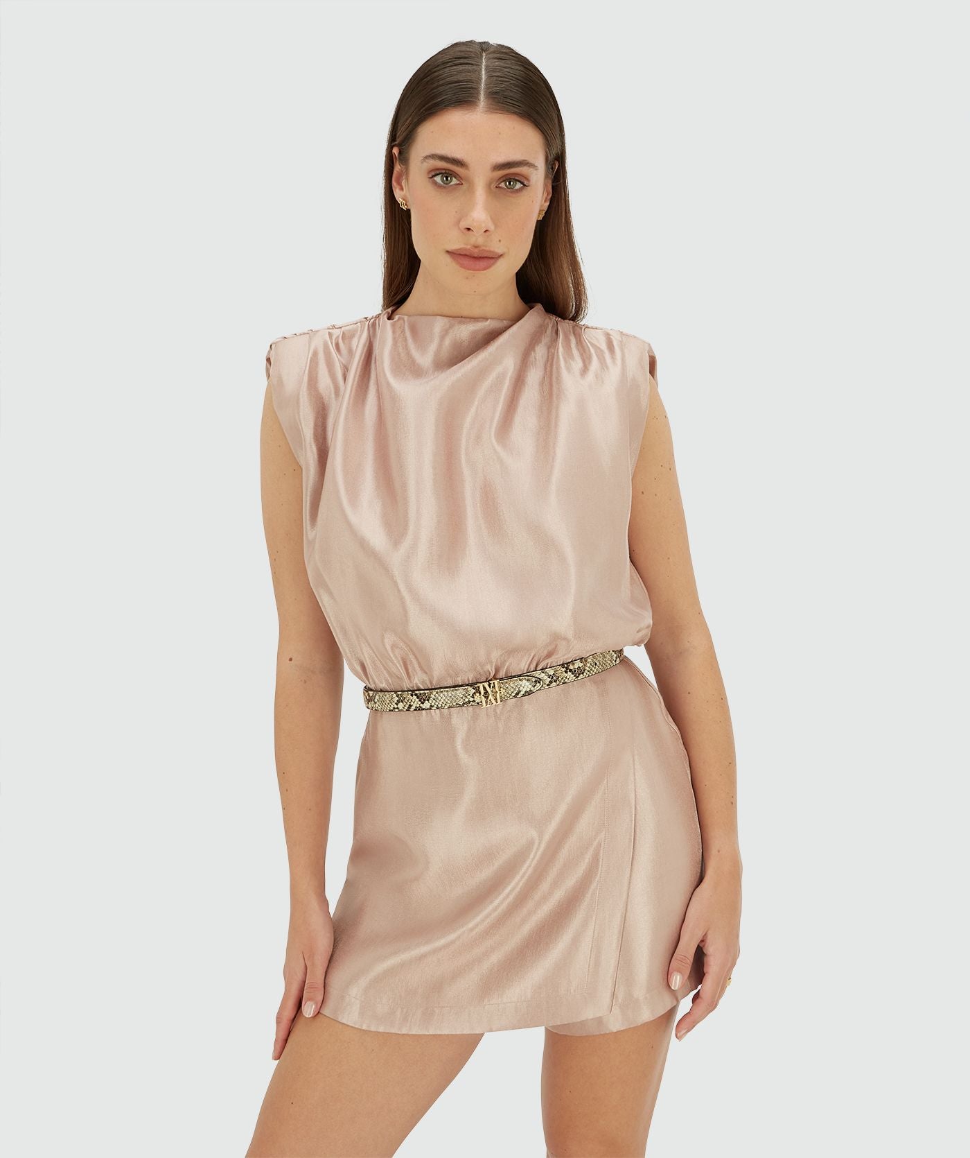 Vestido Curto Satinado Rosa – Josh V