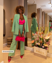 Carregar imagem no visualizador da galeria, MIMI regular fit blazer - pastel verde
