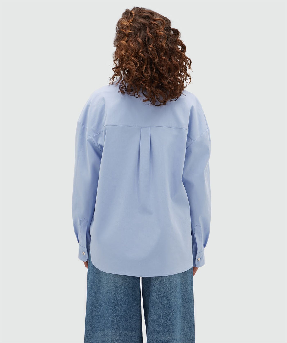 Blusa Oversized Romulo às Riscas – Josh V — fotografia 4
