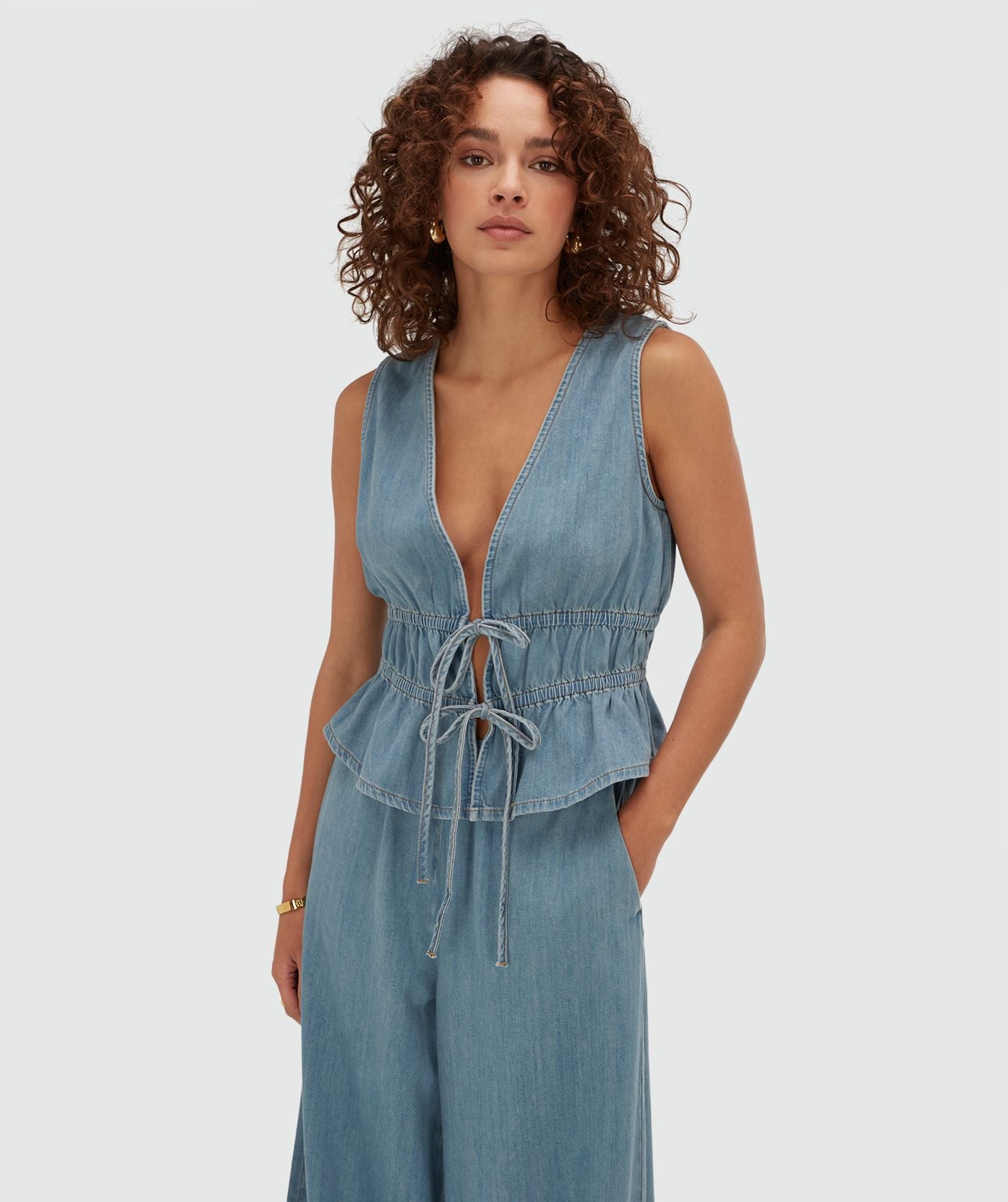 Top justo com peplum da SEA - Josh V