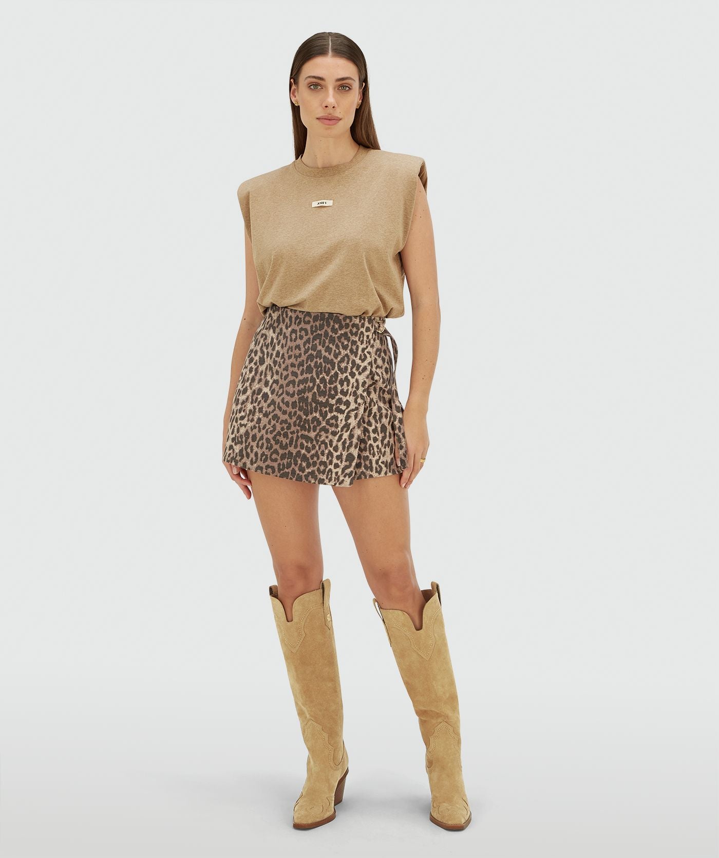 Camisola SUE de Corte Regular Com Ombreiras - Josh V