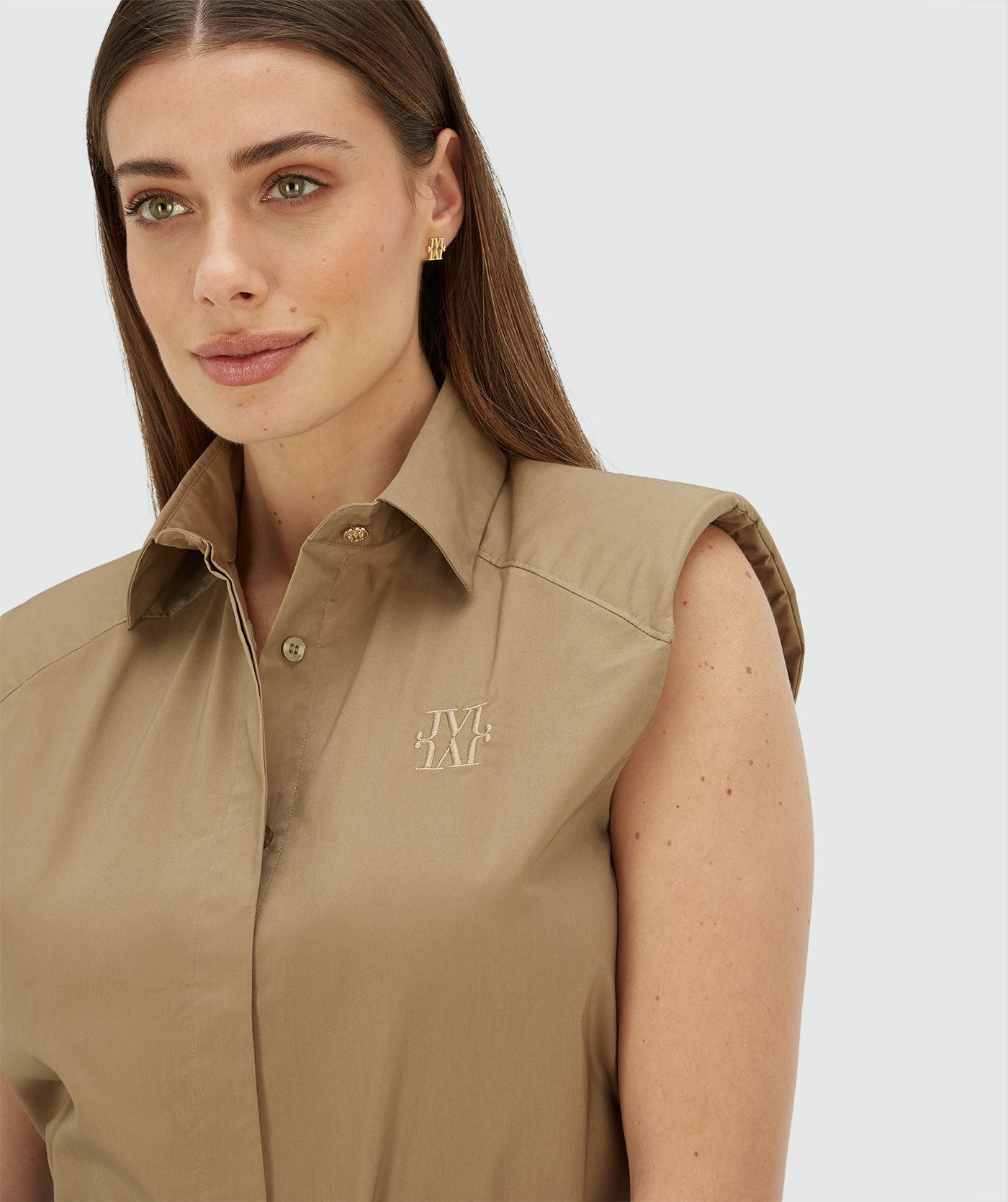 Blusa SUSIE de Corte Reto- Josh V