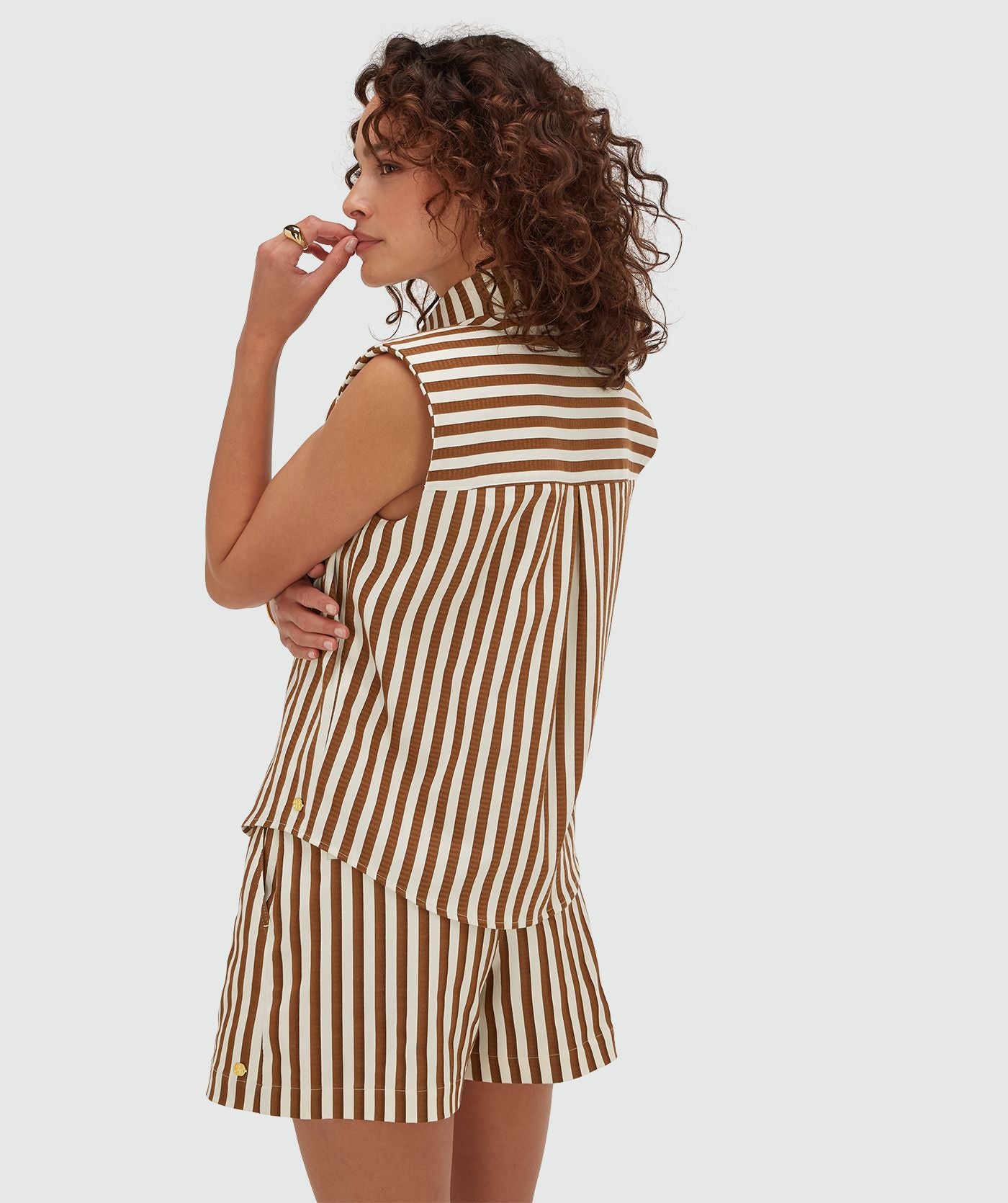 Blusa às Riscas com Corte Reto da SUUSA - Josh V