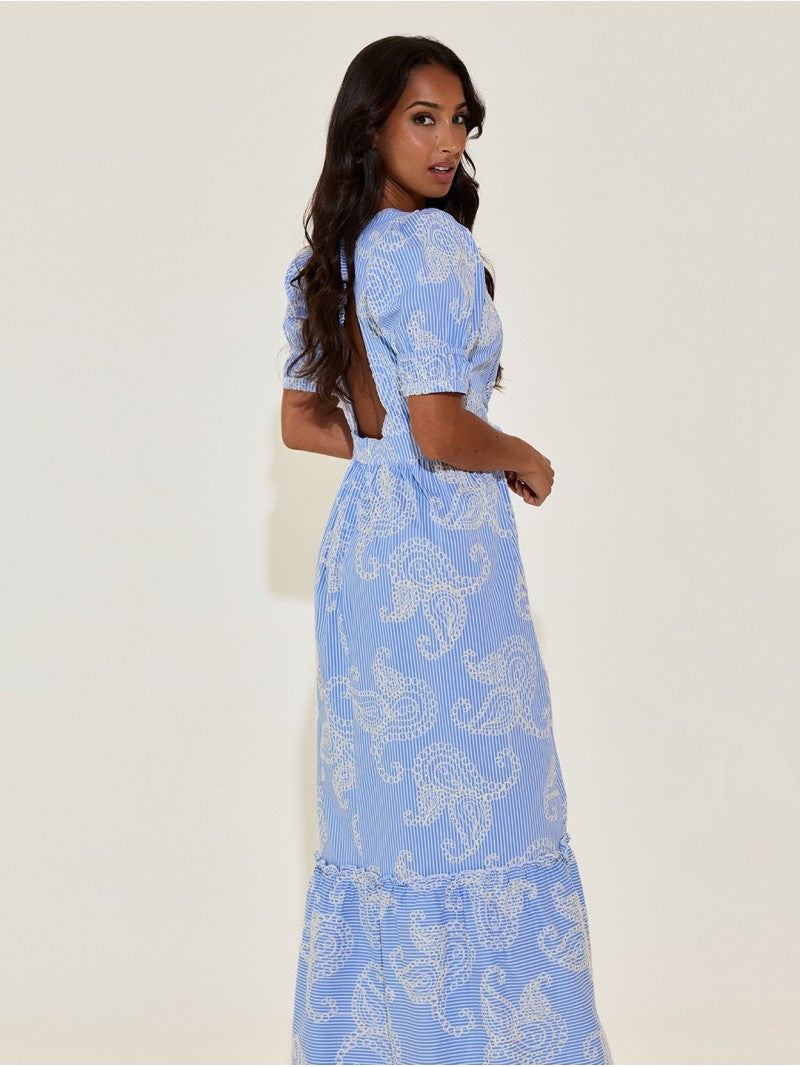 Vestido Comprido Bordado com Costas Abertas – Scripta