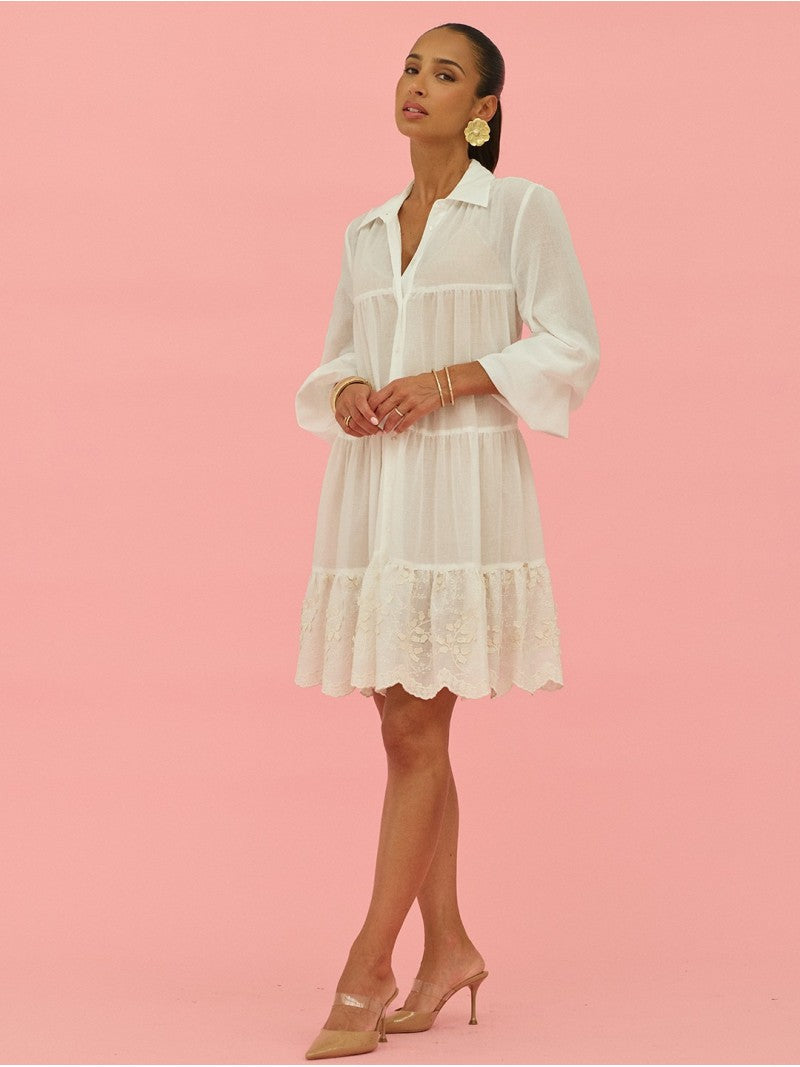 Vestido Curto Fluido Com Pormenor Bordado – Scripta