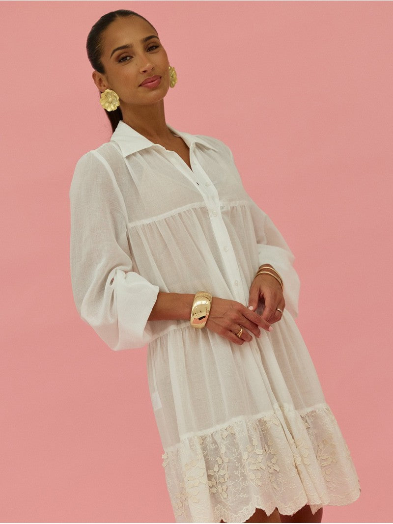 Vestido Curto Fluido Com Pormenor Bordado – Scripta