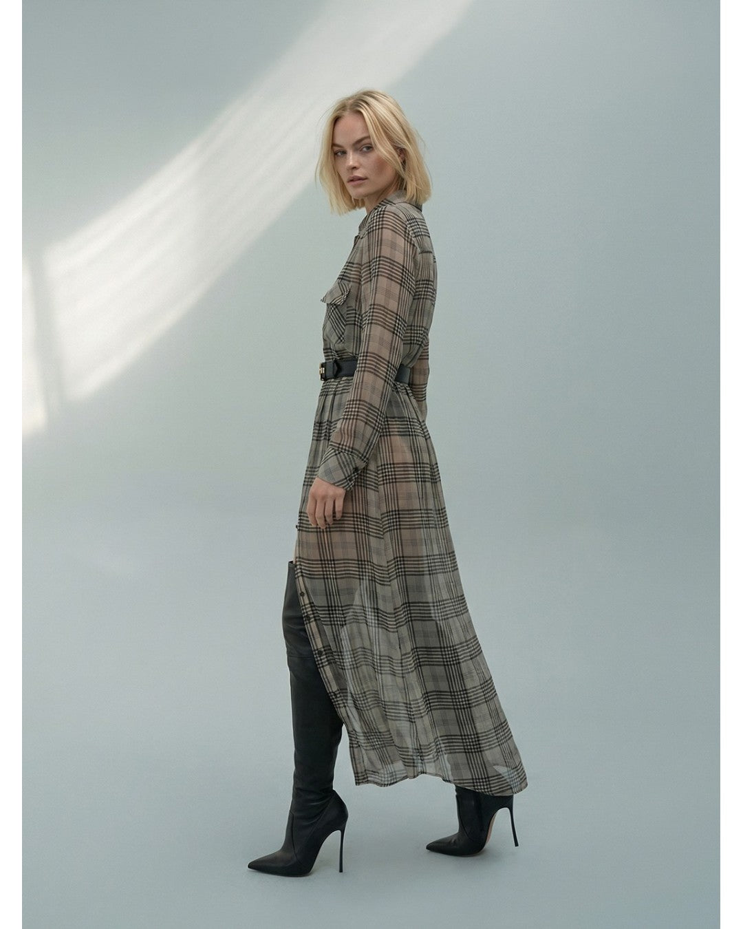 Vestido Fluído em Xadrez com Cinto – Scripta — fotografia 3
