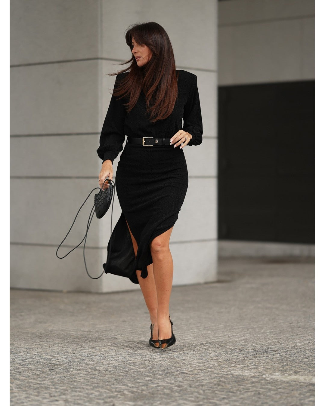 Vestido Midi com Abertura nas Costas e Cinto – Scripta — fotografia 3