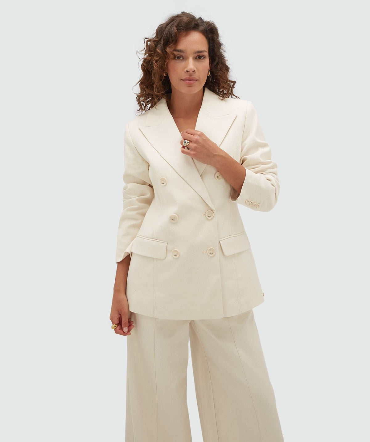 Blazer Cintado Yacin em Sarja – Josh V — fotografia 5