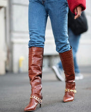 Load image into Gallery viewer, Nise Boots - Gold &amp; Rouge
